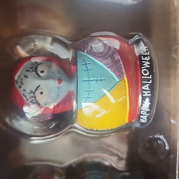 Mini Nightmare Before Christmas Snow Globes - Set of 3 Halloween Globes - Picture 6 of 8